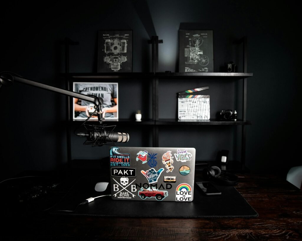 Create a Fully Wireless Workstation 